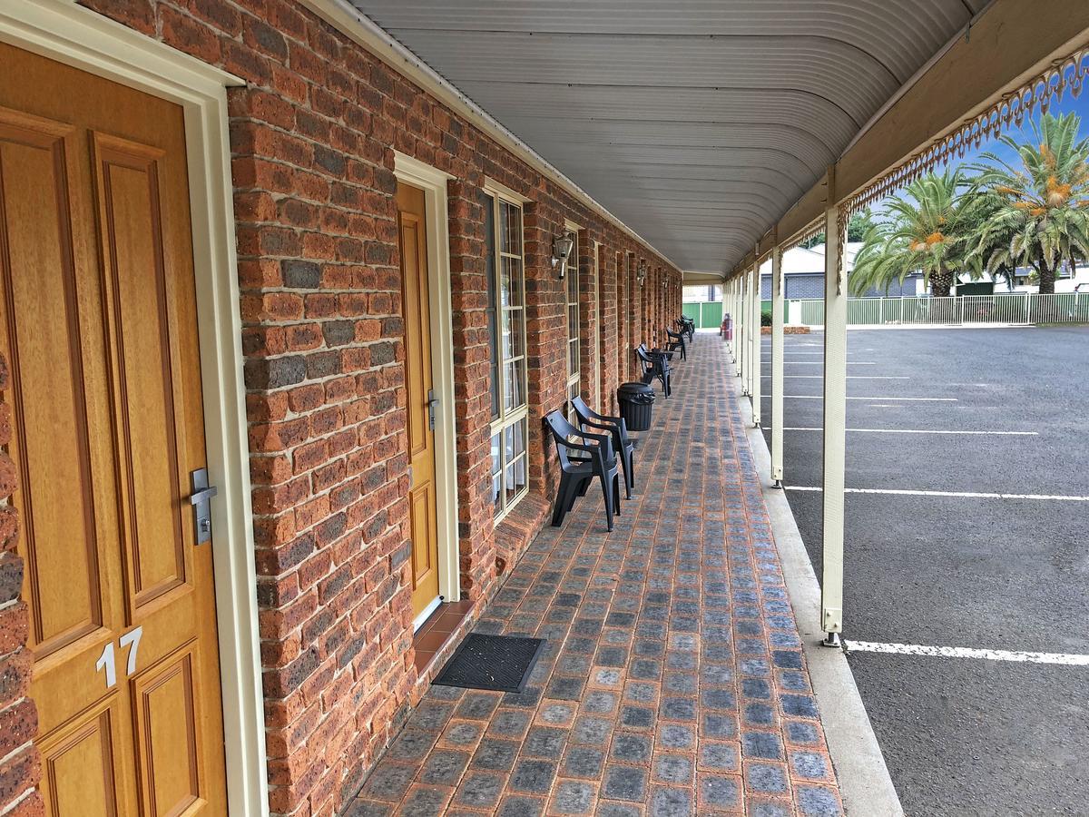 Leeton Heritage Motor Inn Esterno foto